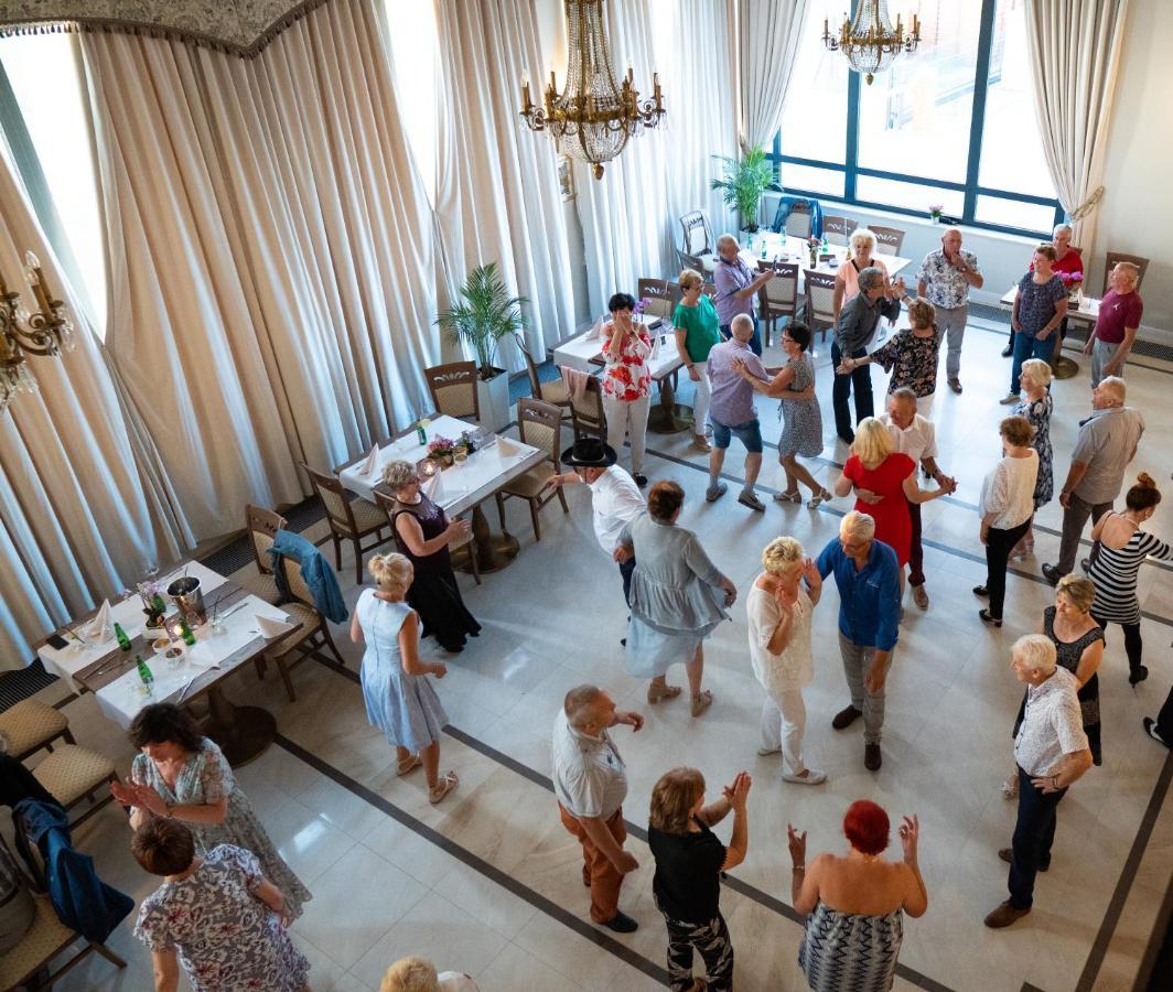 Boutique Odyseja & Spa Ciechocinek Exteriör bild The 2012 opening of the renovated hotel